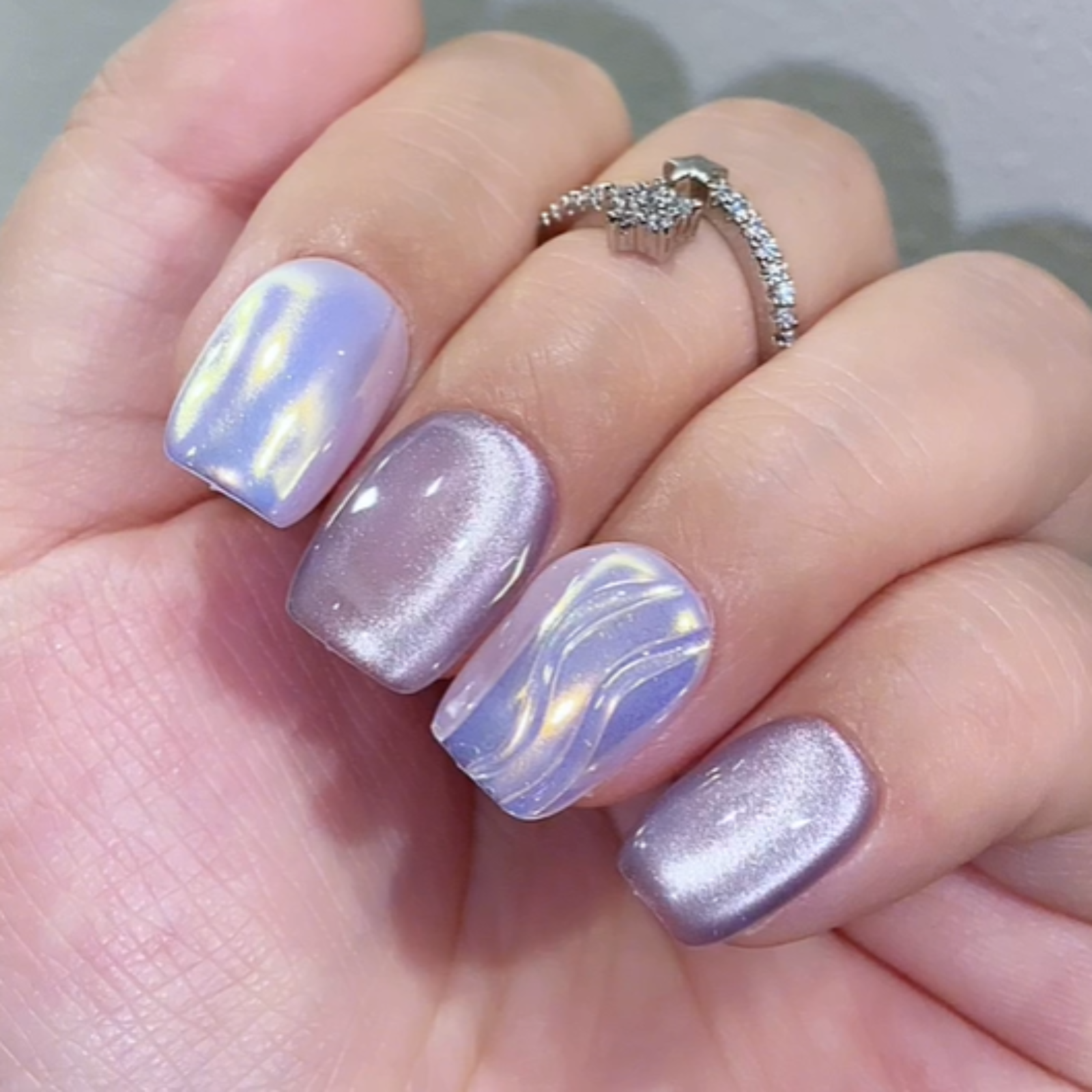 3D-aurora-shell-mermaid-chrome-press-on-nails