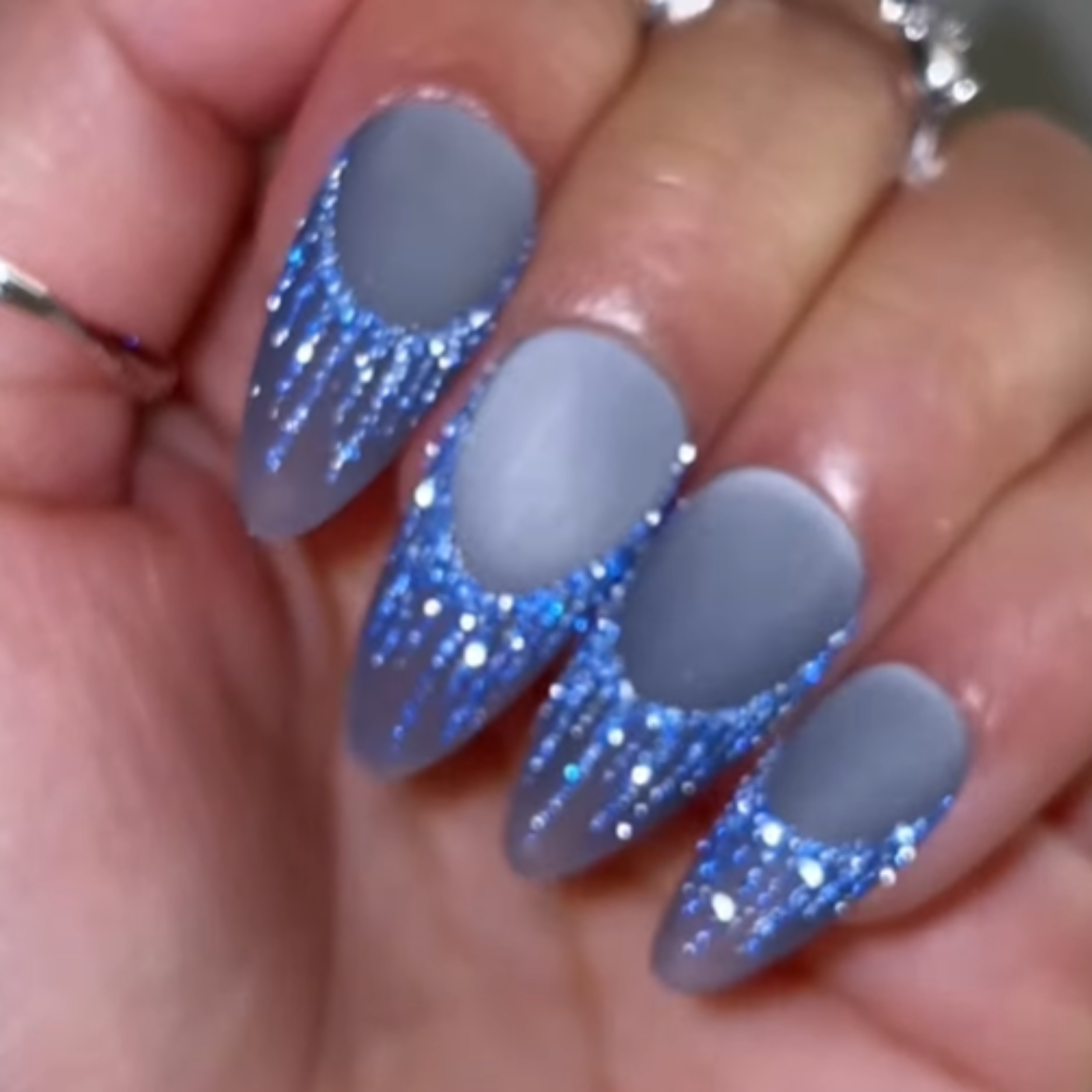 dripping-diamonds-press-on-nails-blue-show