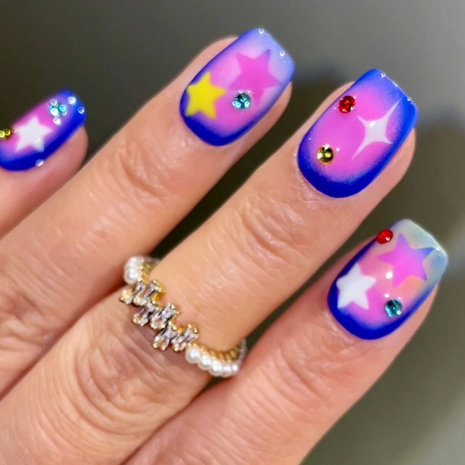 star-power-press-on-nails